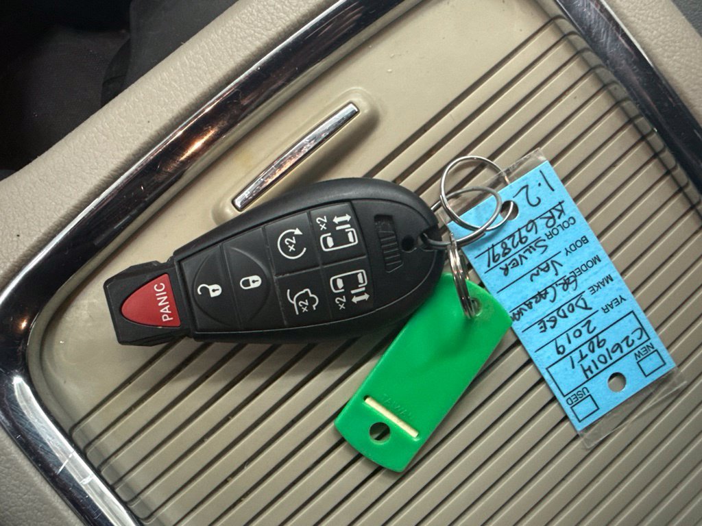 Used 2019 Dodge Grand Caravan SXT FWD image 30
