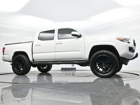 Used 2023 Toyota Tacoma SR AWD/4WD image 36