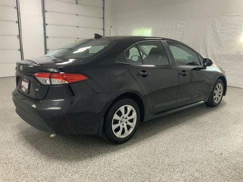 Used 2025 Toyota Corolla LE FWD image 5