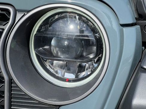 New 2026 Jeep Wrangler Unlimited Rubicon w/ Xtreme 35 Tire Package image 37