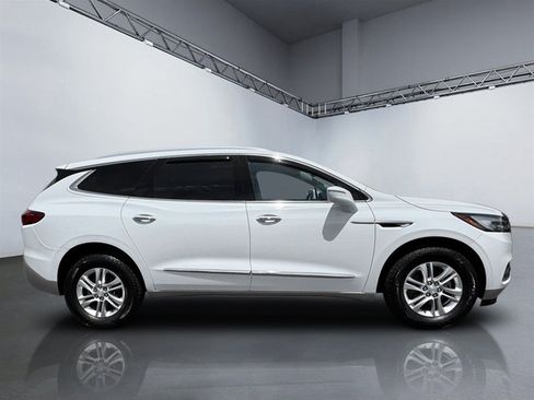 Used 2020 Buick Enclave Essence FWD image 3