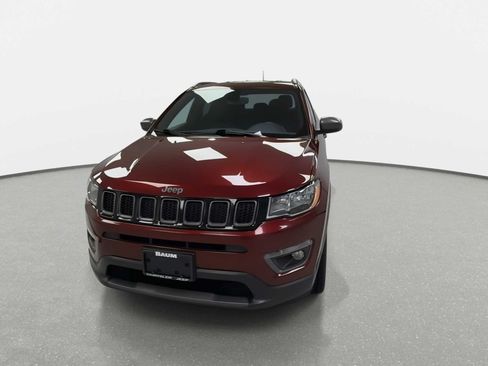 Used 2021 Jeep Compass Latitude FWD image 4