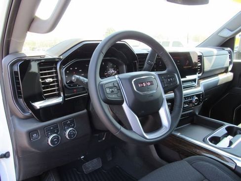 Used 2024 GMC Sierra 2500 SLE w/ SLE Convenience Package AWD/4WD image 13