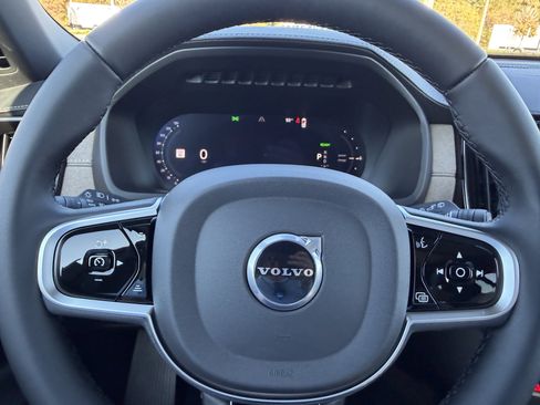 New 2026 Volvo XC90 T8 Plus image 29