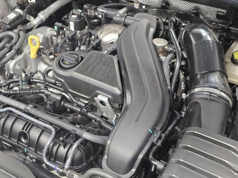 Used 2023 Volkswagen Jetta SE FWD image 14