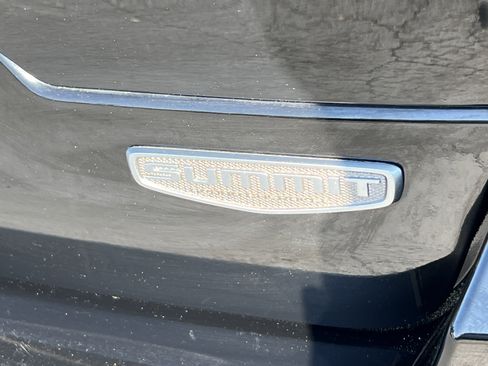 Used 2023 Jeep Grand Cherokee Summit AWD/4WD image 10
