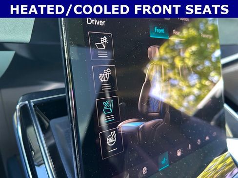 Used 2025 Cadillac Escalade IQ Luxury 2 w/ LPO, Premium Carpet Package AWD/4WD image 6