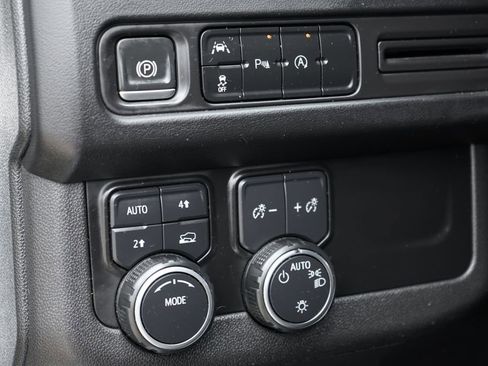 Used 2023 Chevrolet Tahoe RST AWD/4WD image 23