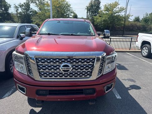 Used 2017 Nissan Titan XD AWD/4WD image 2
