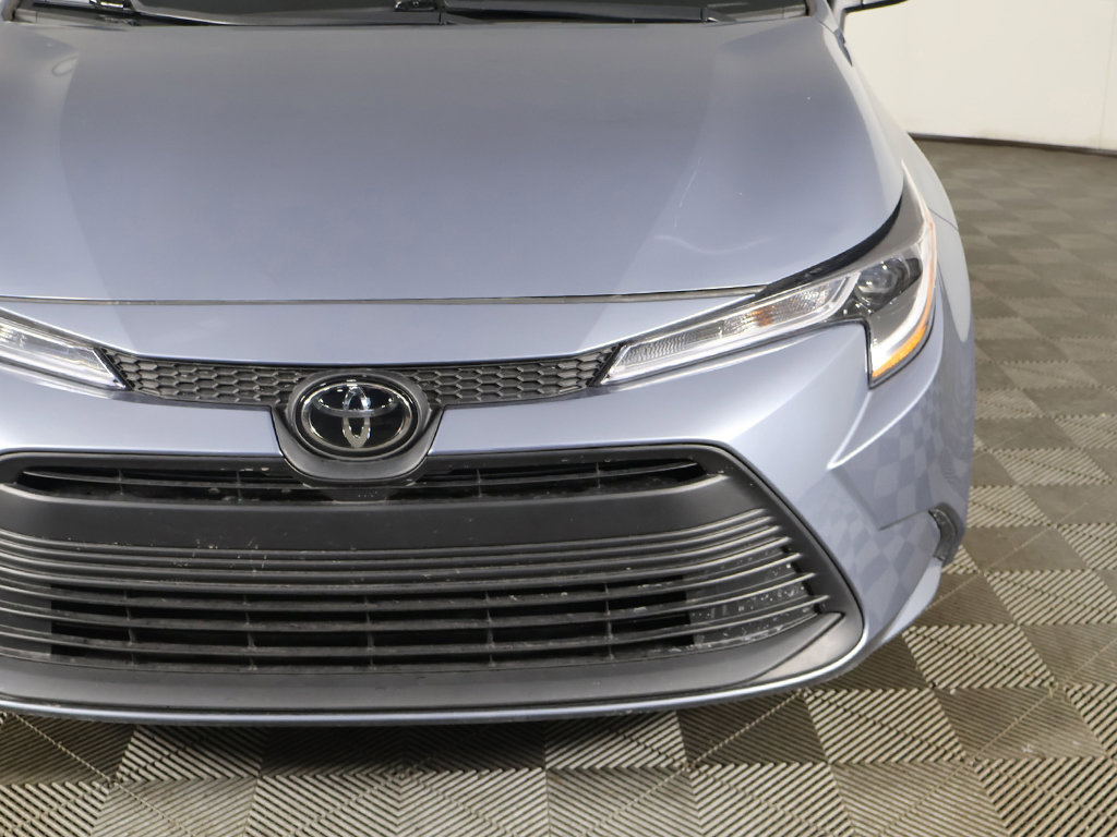 Used 2025 Toyota Corolla LE FWD image 11