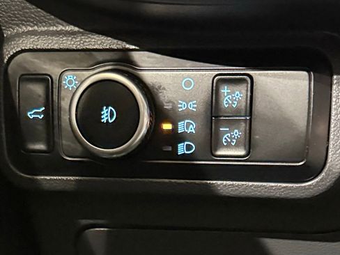 Used 2025 Ford Explorer Active w/ Active Comfort Package AWD/4WD image 79