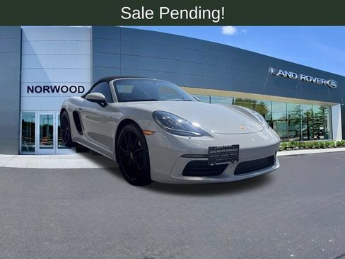 Used 2020 Porsche 718 Boxster RWD image 2