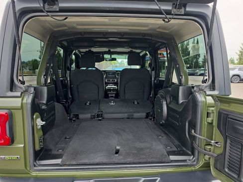 Used 2021 Jeep Wrangler Unlimited Sport AWD/4WD image 10