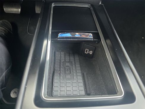 Certified 2023 Lincoln Corsair Reserve w/ Equipment Group 202A image 19