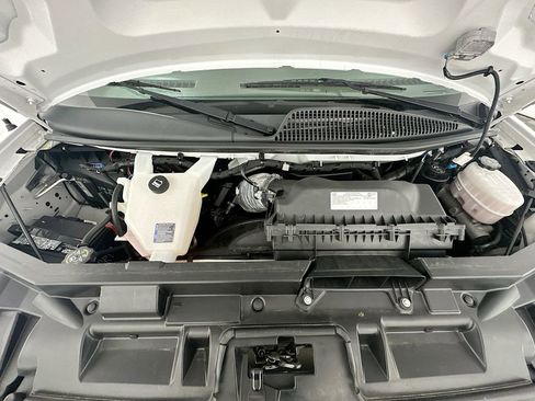 Used 2022 Chevrolet Express 2500 Extended image 31