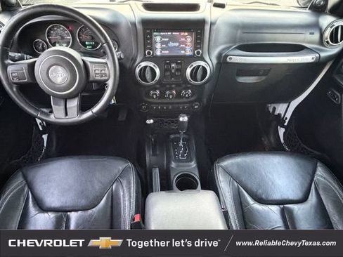 Used 2013 Jeep Wrangler Unlimited Sahara AWD/4WD image 13