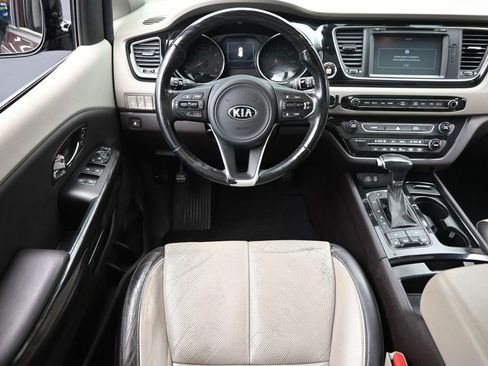 Used 2018 Kia Sedona SX Limited w/ SX Limited Prestige Package FWD image 13