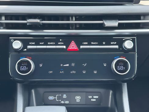 Used 2025 Hyundai Santa Cruz SEL image 23