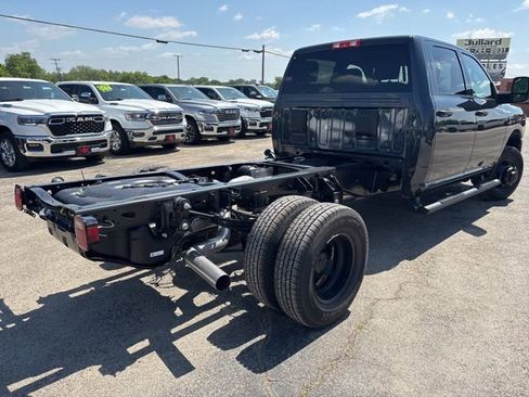 New 2026 RAM 3500 Tradesman AWD/4WD image 5