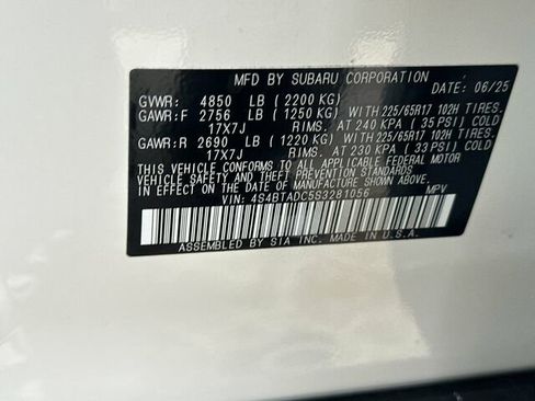 Used 2025 Subaru Outback Premium image 35