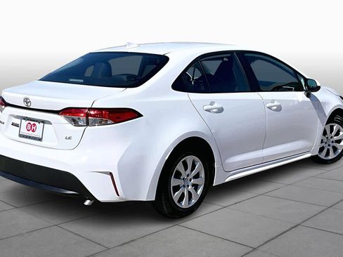 Used 2025 Toyota Corolla LE image 13