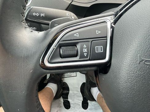 Used 2018 Audi Q3 2.0T Premium Plus w/ Premium Plus Package AWD/4WD image 19