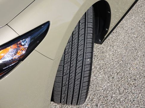 Used 2024 MAZDA MAZDA3 s AWD/4WD image 45