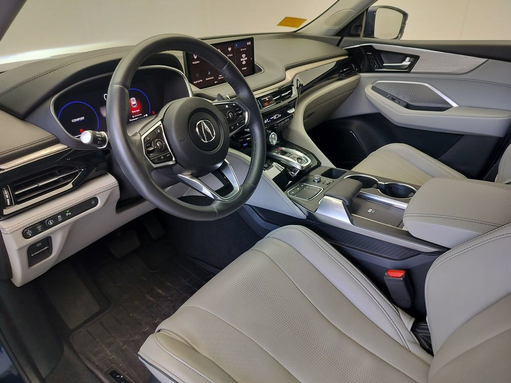 Used 2024 Acura MDX w/ Advance Package AWD/4WD image 4