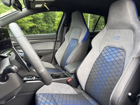 New 2026 Volkswagen Golf w/ Euro Style Package AWD/4WD image 8