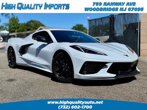 Used 2024 Chevrolet Corvette Stingray Coupe w/ 1LT RWD image 2