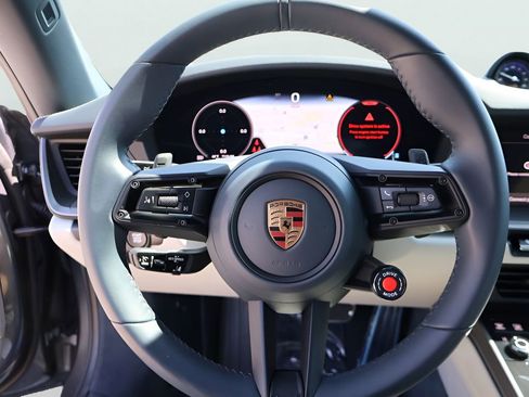 Certified 2025 Porsche 911 Carrera RWD image 31