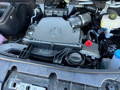 Used 2024 Mercedes-Benz Sprinter 3500 image 24