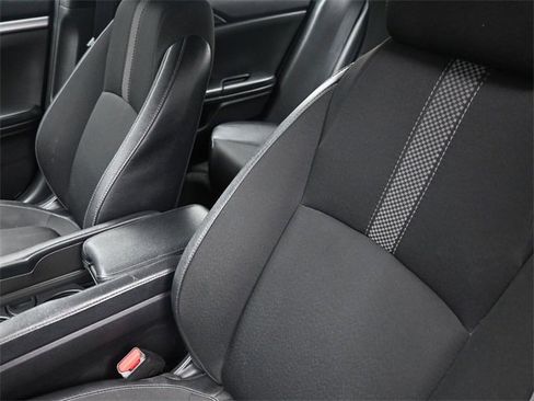 Used 2019 Honda Civic Sport image 18