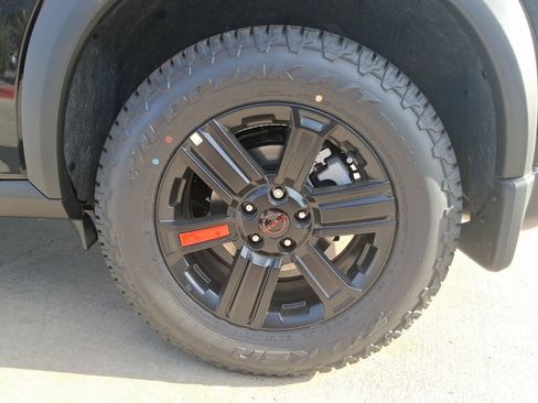 New 2026 Nissan Rogue SV w/ Rock Creek Premium Package AWD/4WD image 33