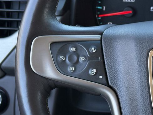 Used 2017 GMC Yukon Denali image 13