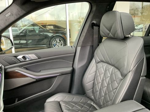 New 2026 BMW X7 xDrive40i image 28
