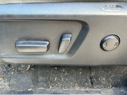 Used 2019 Toyota Tundra Limited w/ Limited Premium Package image 16