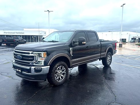 Used 2021 Ford F250 Lariat w/ Lariat Ultimate Package AWD/4WD image 2