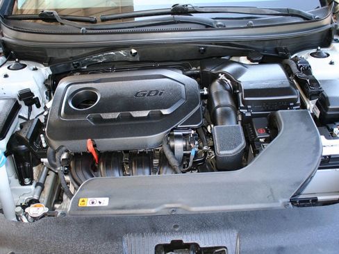 Used 2017 Hyundai Sonata Sport w/ Value Edition Package 02 FWD image 12