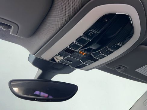 Used 2016 Porsche Panamera Edition image 51