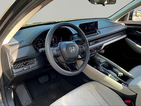 Certified 2025 Honda Accord LX image 12