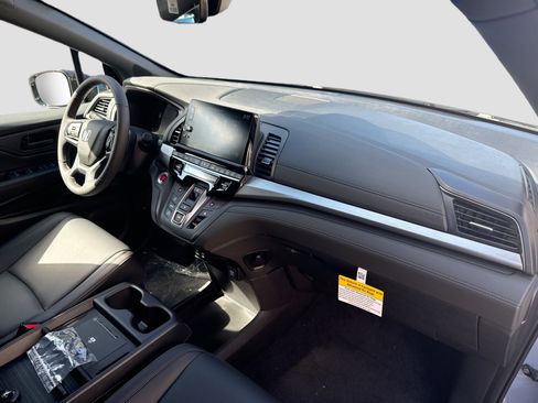 New 2026 Honda Odyssey Sport-L image 24