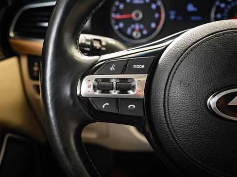 Used 2019 Kia Cadenza Technology image 24