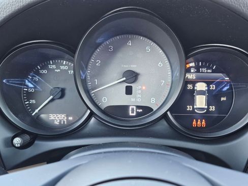 Certified 2023 Porsche Macan S AWD/4WD image 12