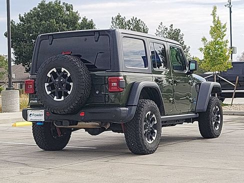 Used 2024 Jeep Wrangler Unlimited Rubicon 4xe w/ Capability Package AWD/4WD image 8