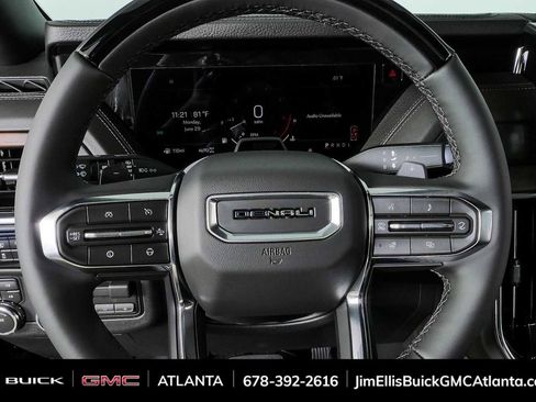 New 2026 GMC Yukon Denali w/ Denali Reserve Package AWD/4WD image 9