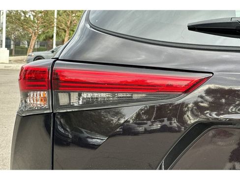 Used 2022 Toyota Highlander XLE image 52