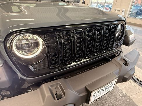 New 2026 Jeep Gladiator Willys image 3