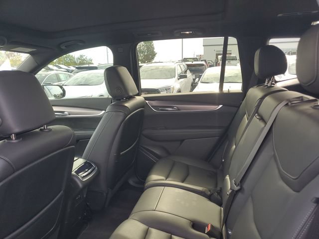 Used 2024 Cadillac XT6 Luxury AWD/4WD image 10