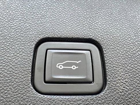 Certified 2023 Cadillac XT6 Premium Luxury w/ Platinum Package AWD/4WD image 25